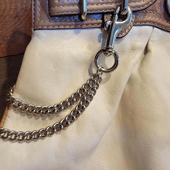 Coach Y2K Off White Leather Sachel With Chain Detail - Picture 3 of 14